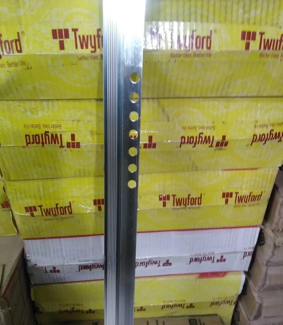 Twyford Silver Corner strips